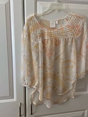 Sheer spring/ summer top 
NWOT
Size Med 
Lauren Conrad brand